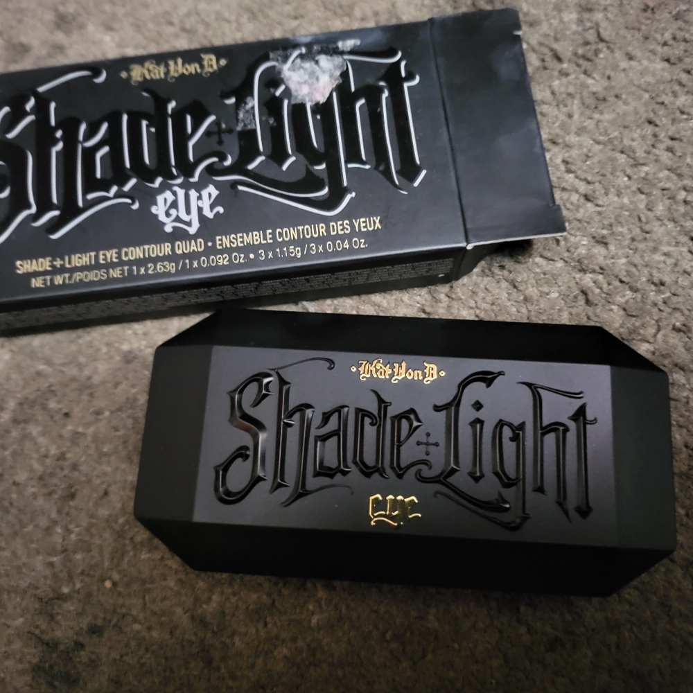 Kat von d eyeshadow Quad palette smokey